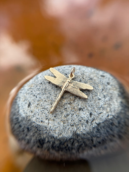 9ct Gold Dragonfly Pendant