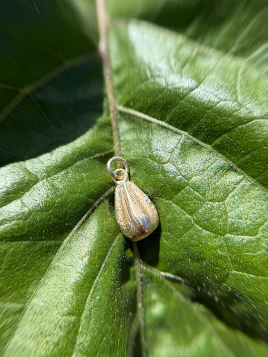 9ct Gold Sunflower Seed