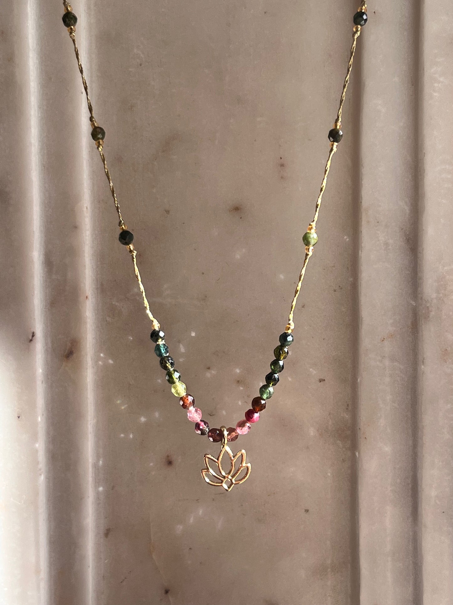 Kakadu Lotus Necklace