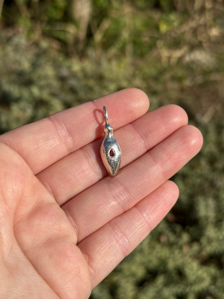 Yoni Pendant