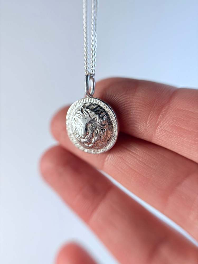 Leo Pendant