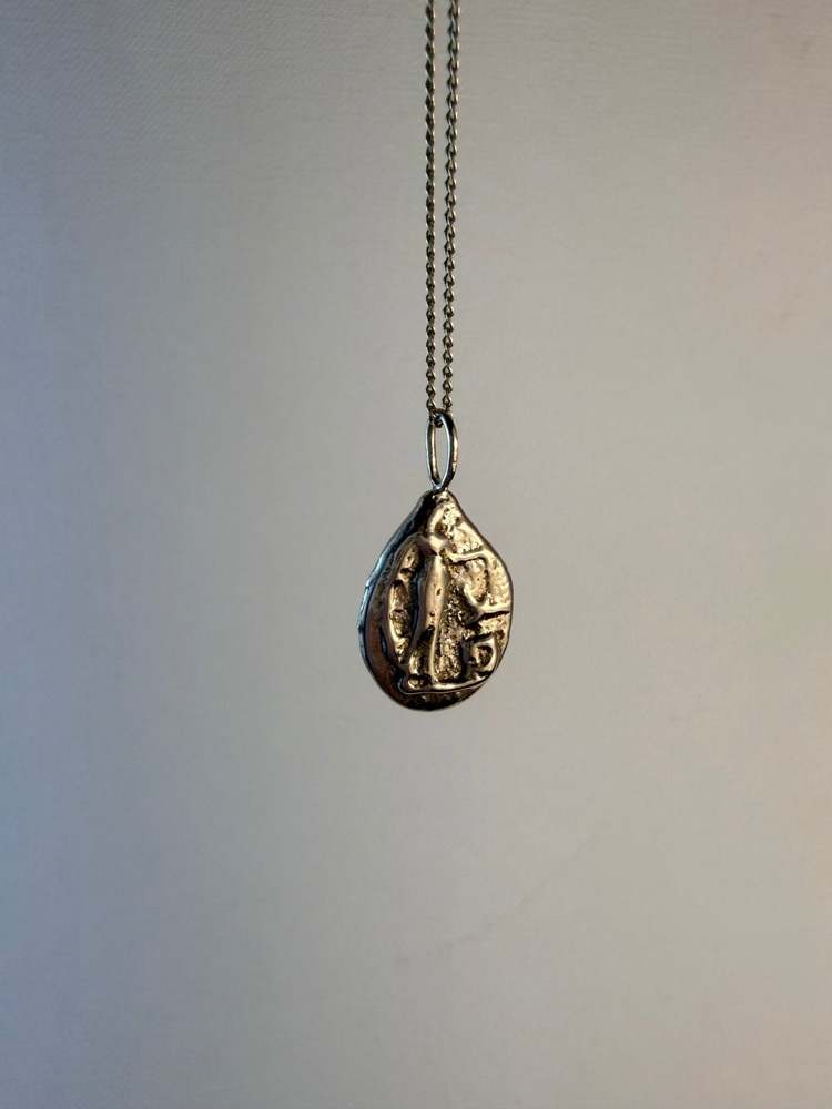 Roma Pendant - Bronze