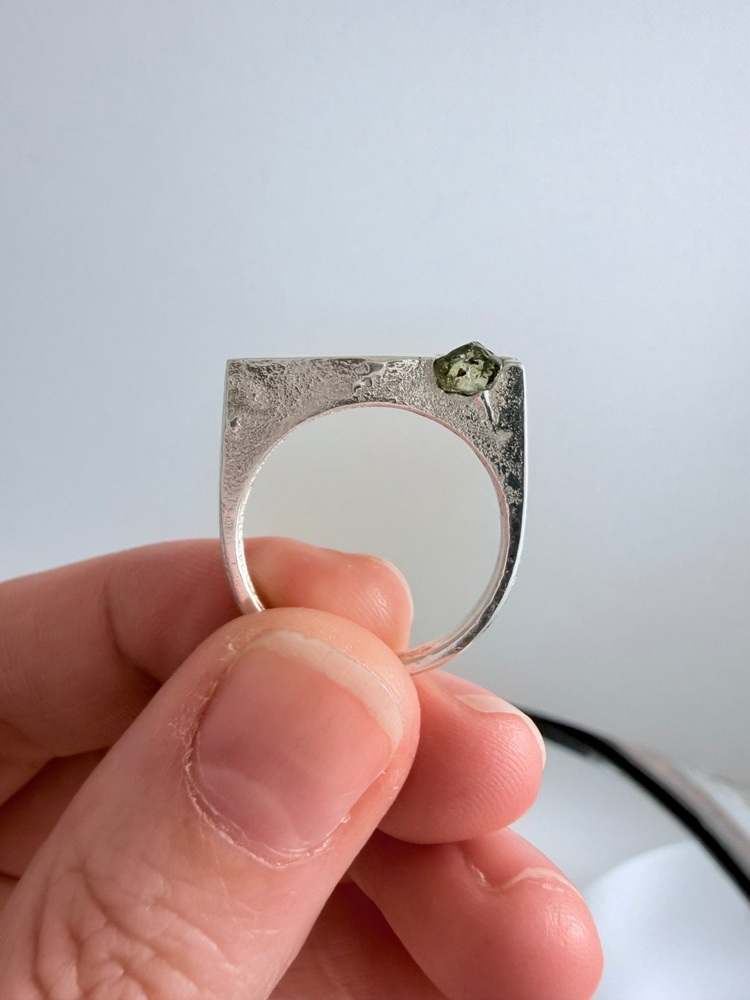 Rough Qld Sapphire Ring