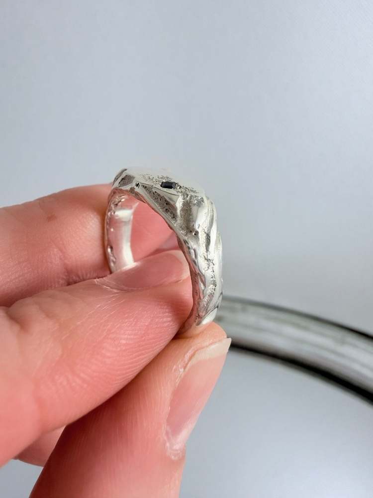 Sapphire Signet