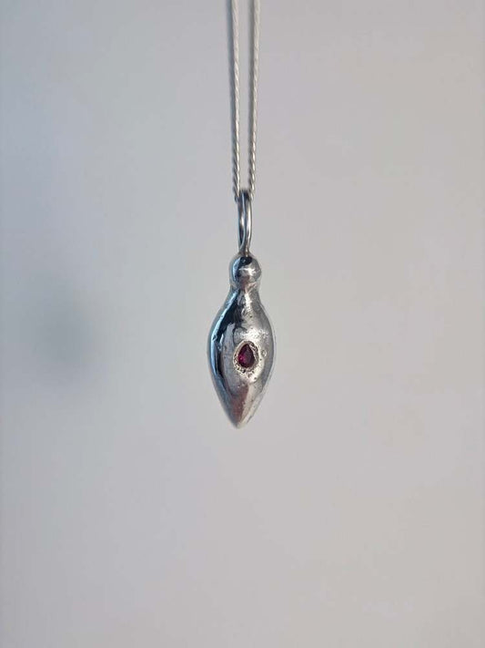 Yoni Pendant
